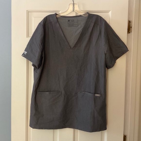 FIGS Casma Three Pocket Scrubs Top Gray Women’s Plus Size 2XL XXL NWT Uniform - Picture 1 of 7